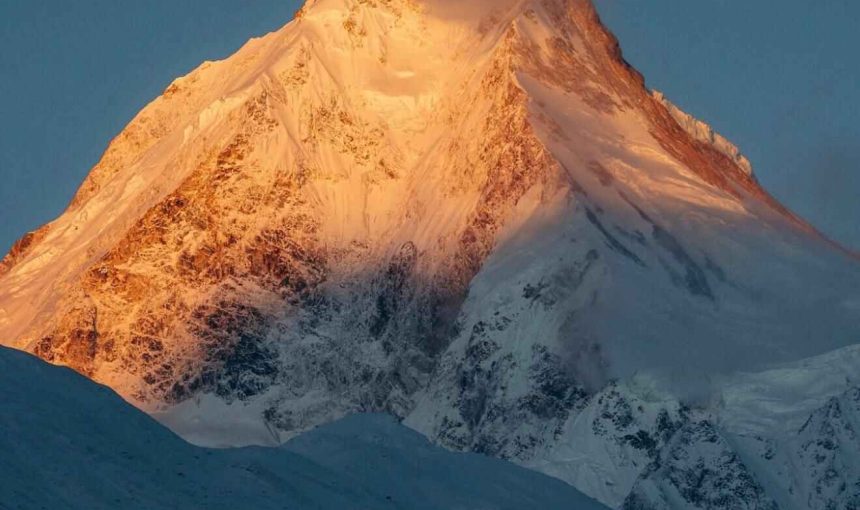 Best Manaslu trek company