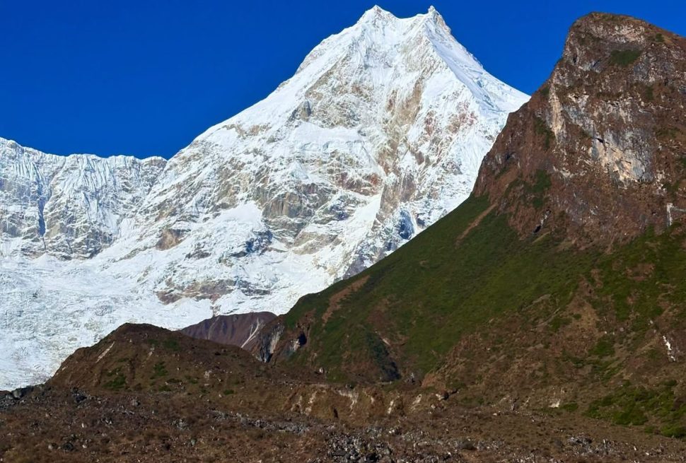 Manaslu circuit trek