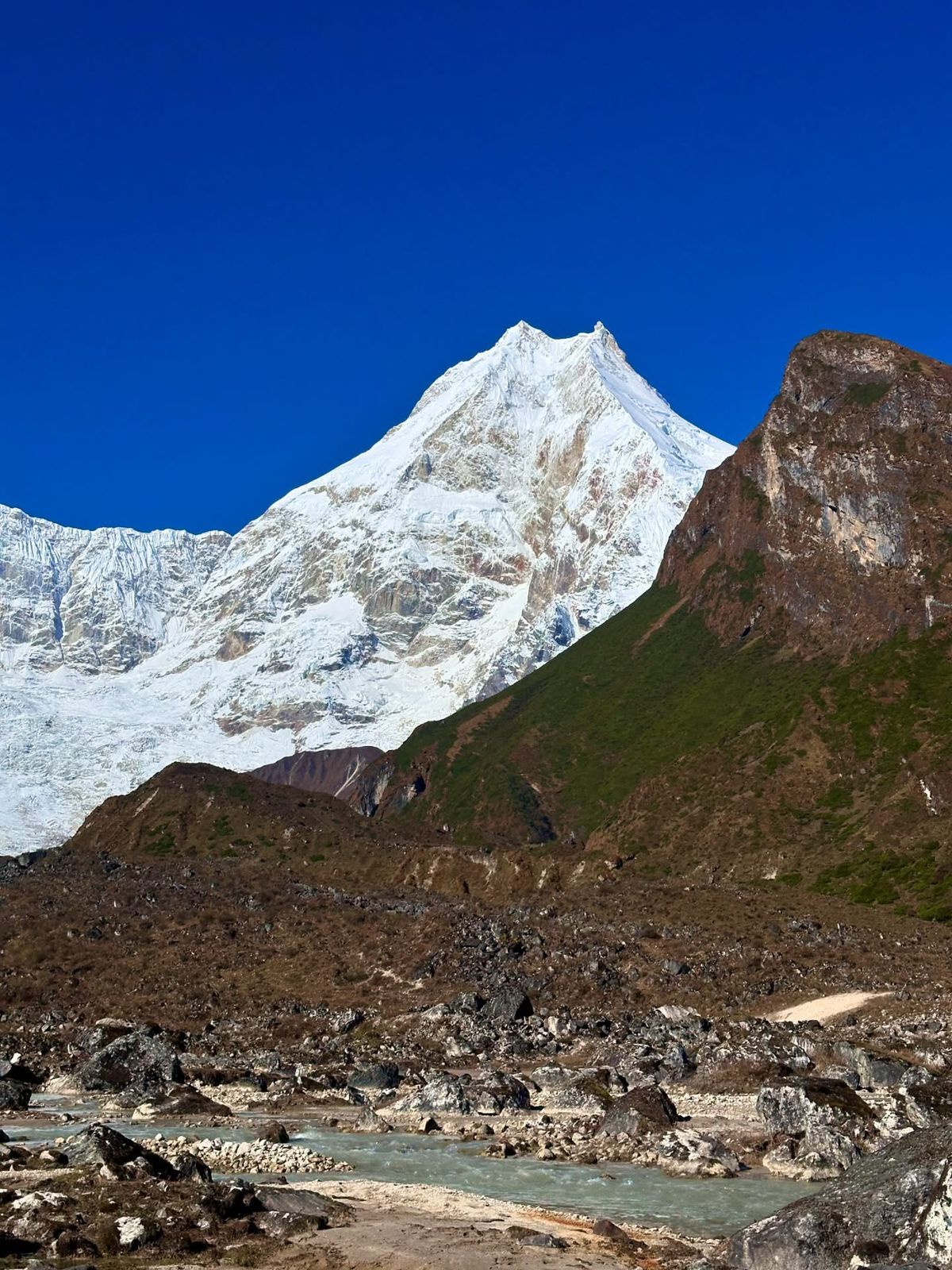 Manaslu circuit trek