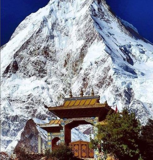 Lho Village: Complete Guide to the Ribung Gompa and First Manaslu Views on the Circuit Trek