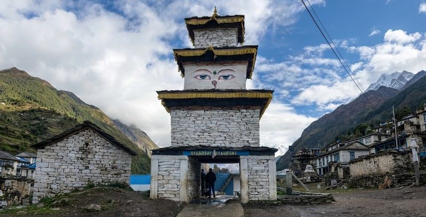 Lho Village: Complete Guide to the Ribung Gompa and First Manaslu Views on the Circuit Trek