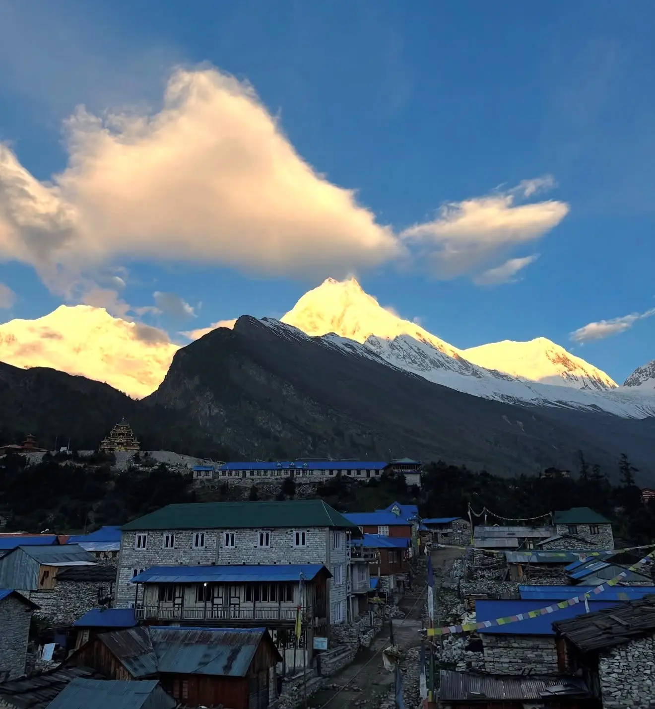Manaslu Circuit Trek