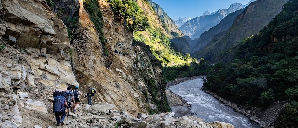The Budhi Gandaki River: Complete Guide to the River of the Manaslu Circuit Trek