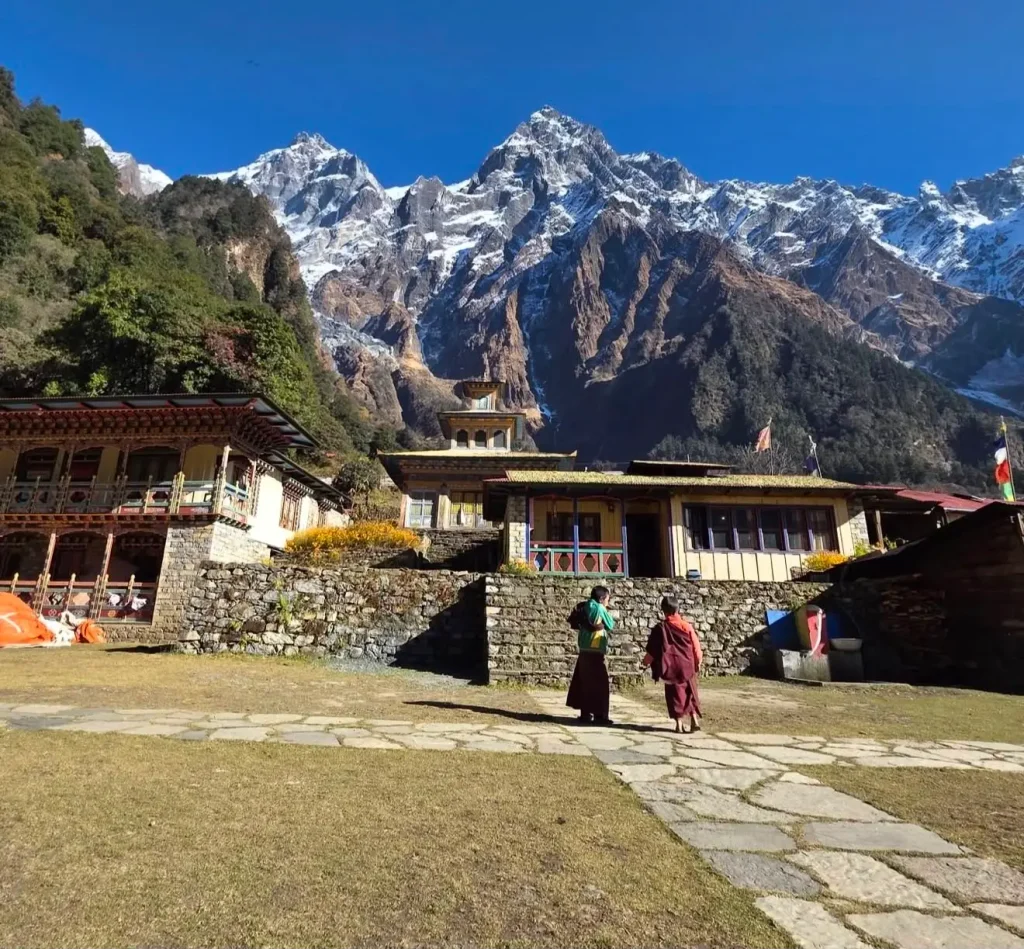 Serang Gompa Trek
