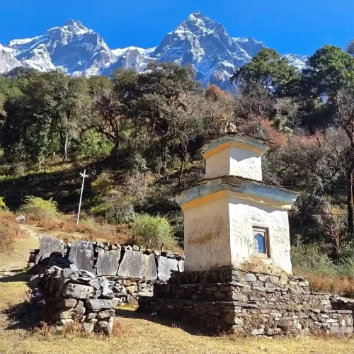 Serang Gompa Trek