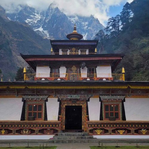 Serang Gompa Trek