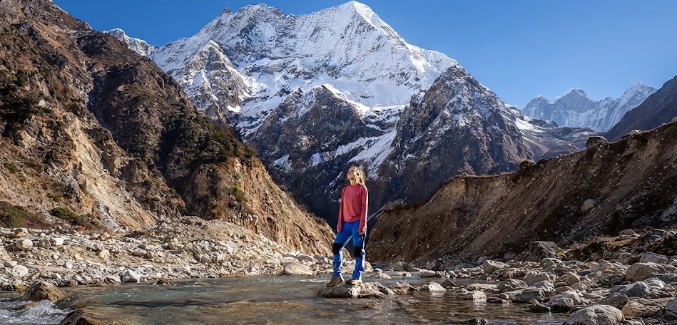 How Much to Tip Your Guide and Porter on the Manaslu Circuit Trek: Complete 2026 Guide