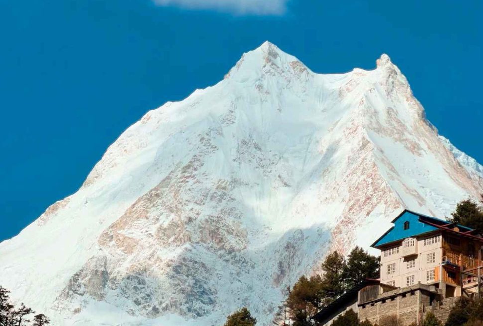 Manaslu Circuit Trek in January